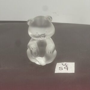 Opaque/ Frosted  vintage‎ Fenton glass Sitting Bear3.5"
